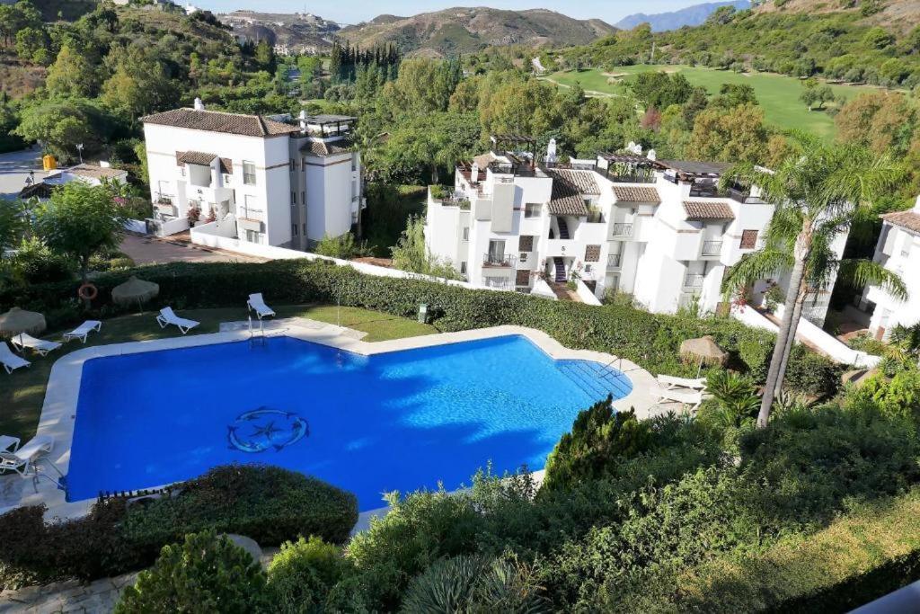El Lago De Los Arqueros 2 Bedrooms Penthouse En Benahavís Eksteriør bilde